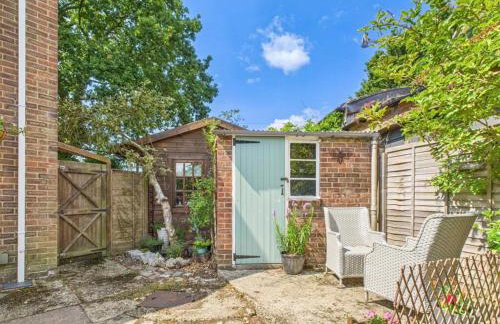 Rockford Cottage 3 Bed Modern New Forest House with Garden - Foto 43