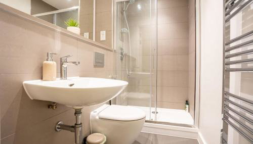 Spacious 3BR Near Wembley Stadium - Sleeps 12 - Foto 5