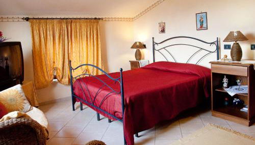 Villa in Alia With Pool & Olive Views - Foto 3