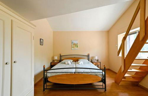 L'Evasion en Pierre Piscine et Étang Privé - Photo 17