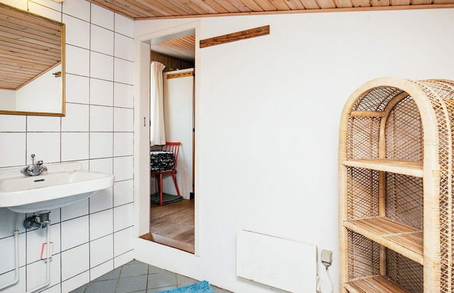 4 Person Holiday Home in Martofte - Photo 11