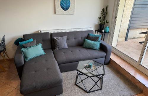 Gîte urbain au calme en rez de jardin proche Groupama stadium salle Arena EUREXPO Lyon - Foto 3