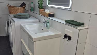 Ruhige 1-Zimmer Einliegerwohnung mit Küche und Bad in Großburgwedel - Foto 3