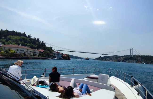 Istanbul Bosphorus Yacht Cruise - Photo 4