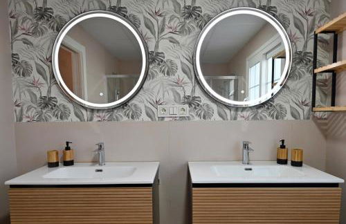 WonderStays Villa Lucía - Photo 17