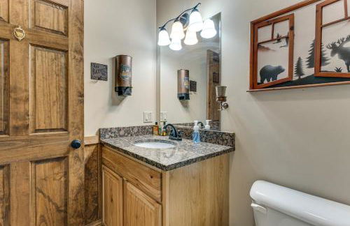 Deck and Sauna Avalon Woods Riverfront Retreat - Foto 16