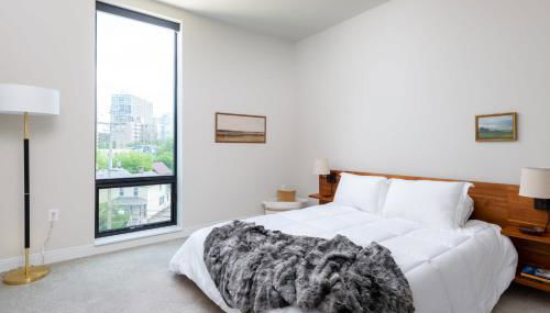 East Side Luxury 1BR Apt - Near Brady St with Balcony and Lounge - Foto 4