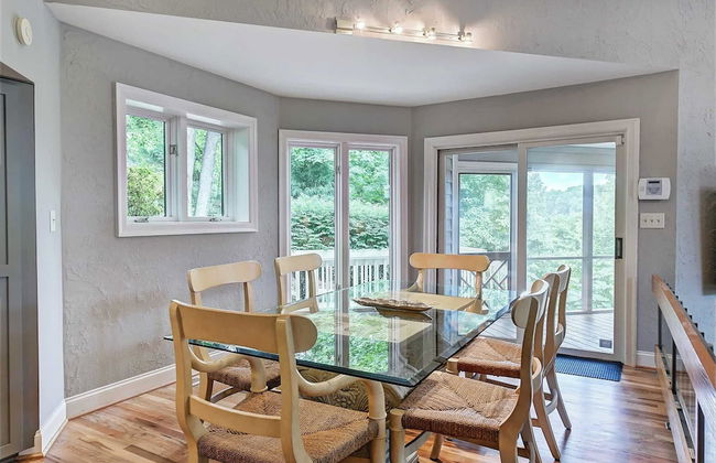 Lakefront w/ Private Dock + Hot Tub Pontoon Rental Butler Bliss by Avantstay - Photo 25