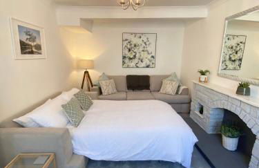 Modern 4-bed Cottage Llanwrst Town Centre & Parking - Snowdonia! near Betws-y-Coed - Photo 30