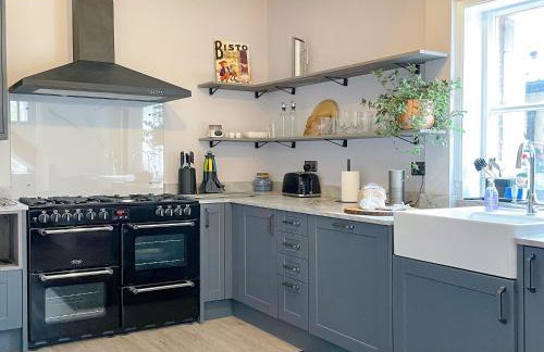 Corner Cottage - Photo 4