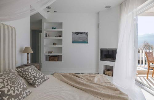 Villa Madouri 5 bed seafront villa with private pool - Foto 8