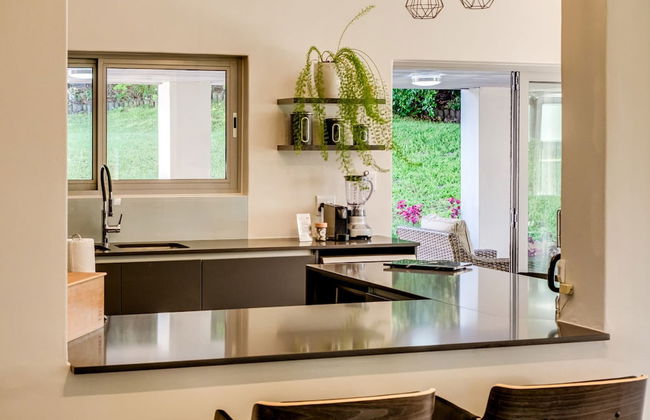 Charming Home With Mountain Views at Rivendell - Photo 9