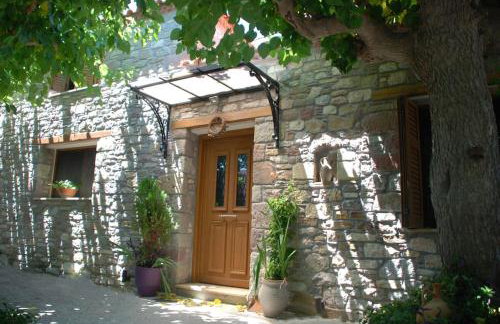 ''The Stone'' - Photo 3