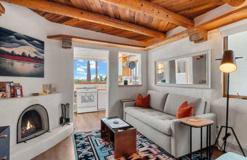 Scenic Santa Fe Downtown Escape - Foto 31