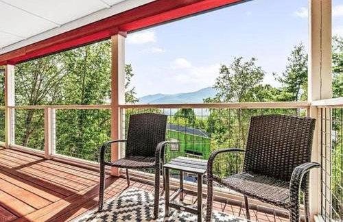 Swannanoa Serenity River Motif, Spa & Game Room - Foto 42