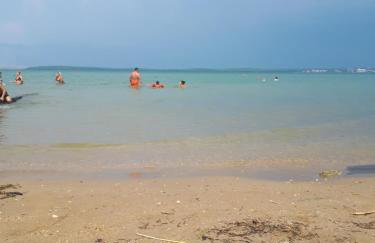 Iris Sabunike - Photo 75