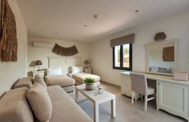 Mila Sissi Bay Hotel - Photo 30