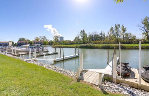 Charming Condo on Lake Erie with Community Pool - Foto 2