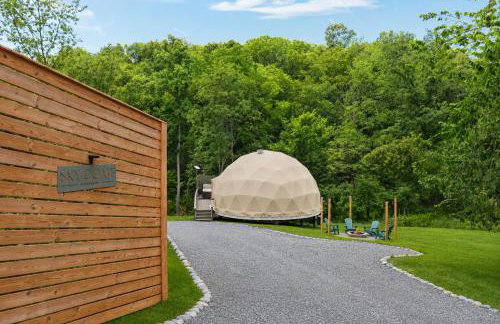 Sky Dome - Romantic Stay, Hot Tub, Wi-Fi, AC & Heat - Photo 41