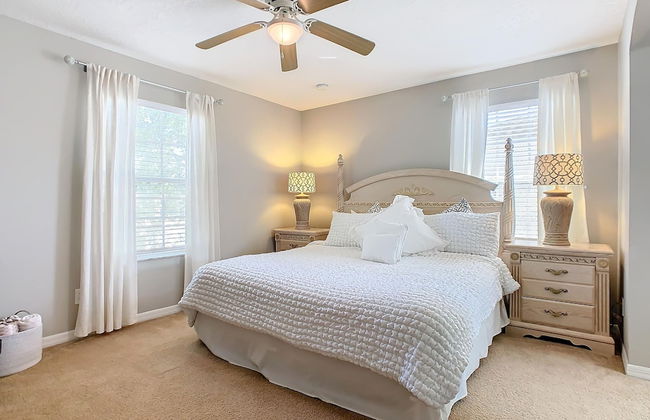 Elegant 5BR Home w Private Pool Spa Near Disney - Foto 34