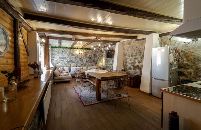 Charming Holiday House in Velika Lesnica - Foto 1