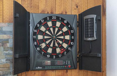 Rustic Lakehouse - Firepit & Funhouse - Foto 18