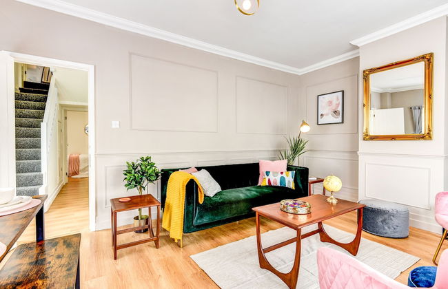 Beautiful 4 Bed House, 3 Minutes to Sea, Sleeps 8 - Foto 28