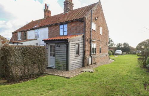 Lanthorn Cottage - Photo 2