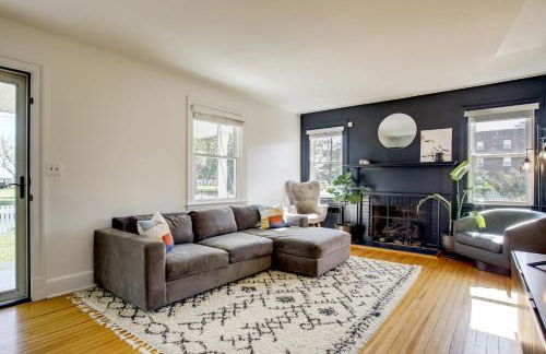 Steps to Marina and Park Waterfront Cambridge Home! - Foto 5