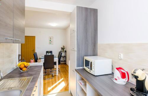 Apartment & Rooms Ma din - One Bedroom Apartment with Balcony and Sea View - Foto 20