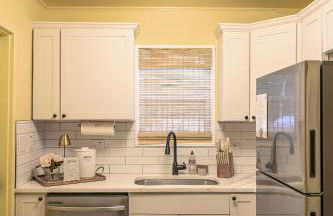 NEW! The Spoonbill House - 2 Kings 1 Full, 10 Minutes to Downtown, 10 minutes to Airport - Foto 9