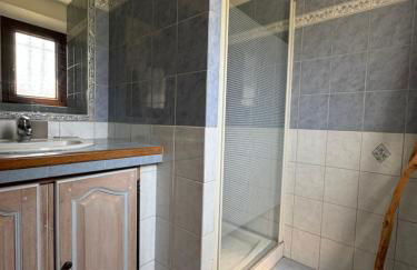 L'Oliveda - complètement climatisée, piscine, calme, proche commerce et lac, ski à 45min - Foto 32