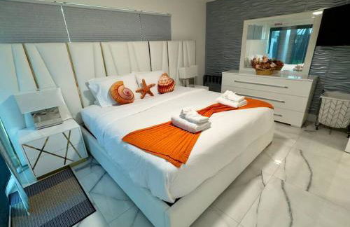 Amazing Home w Heated Pool 8 mins to the Beach - Foto 47