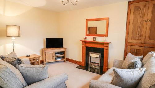 Llwyn Celyn - Foto 2