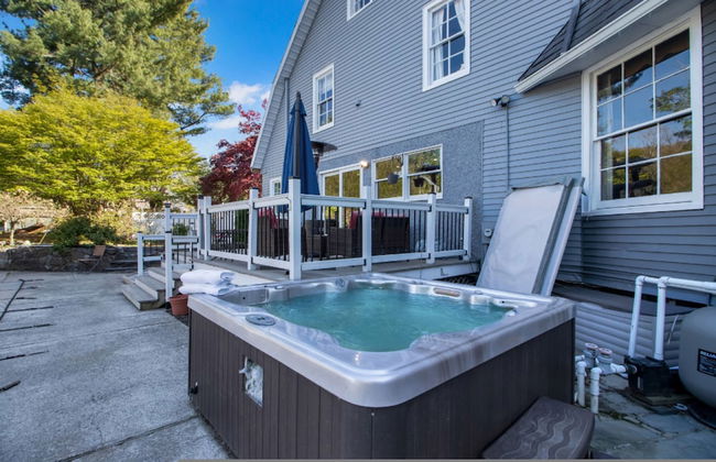 Jacuzzi - West Point - Family Friendly - Photo 38