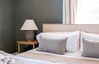 The Gable - 3 BLKS from Main St - Photo 26