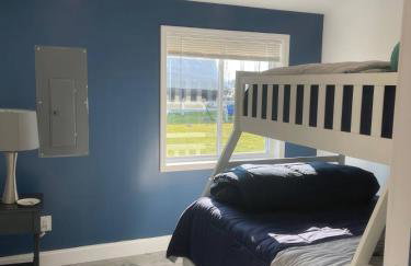 Lakefront Gem Cozy Stay w Dock Sunset Views - Foto 11