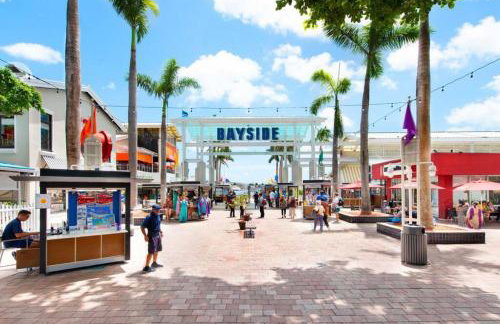 HOME AWAY FROM HOME Near Airport and Malls and Highways - Photo 56