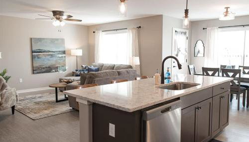 New 2 Bed with Office in Loves Park - Foto 5