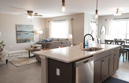 New 2 Bed with Office in Loves Park - Foto 5