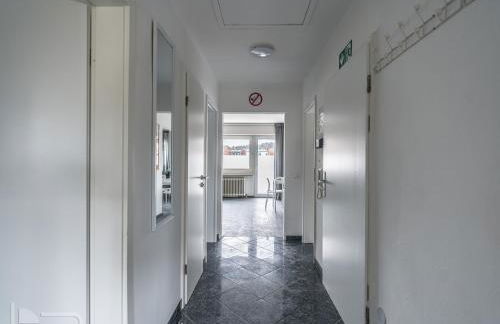 Voll ausgestattete Apartments mit Einzelbetten - Küche - WLAN - PKW-Parkplatz - Foto 51