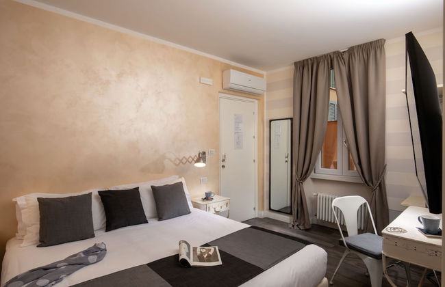 Spagna Secret Rooms - Photo 13