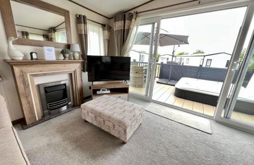 Honeysuckle Hot Tub Lodge - Foto 4