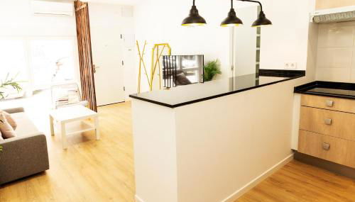 Cuatro Caminos Apartment - Photo 5