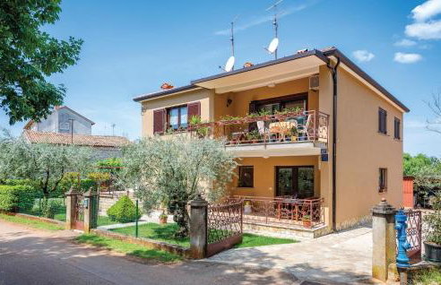 Amazing Apartment In Umag With Wifi - Foto 1