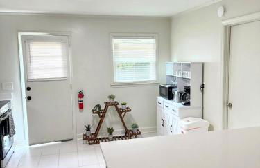 Renovated 2 Bed Walltown Home Walk to Duke! B - Foto 8
