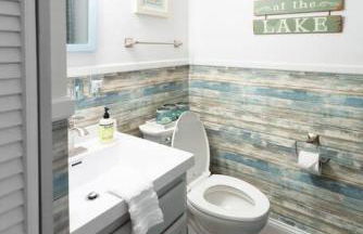 Serene Duplex Lakefront Retreat: sleeps up to 20 - Foto 16