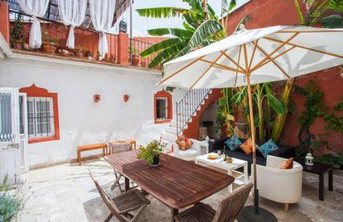 Apartamentos El Patio Andaluz - Foto 1