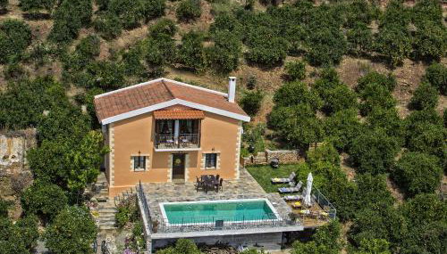 Citrea Villa - Photo 1, Garden view