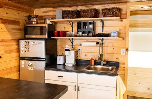 Glendive Tiny Modern Cabin 1 Mile from Makoshika Park - Foto 5